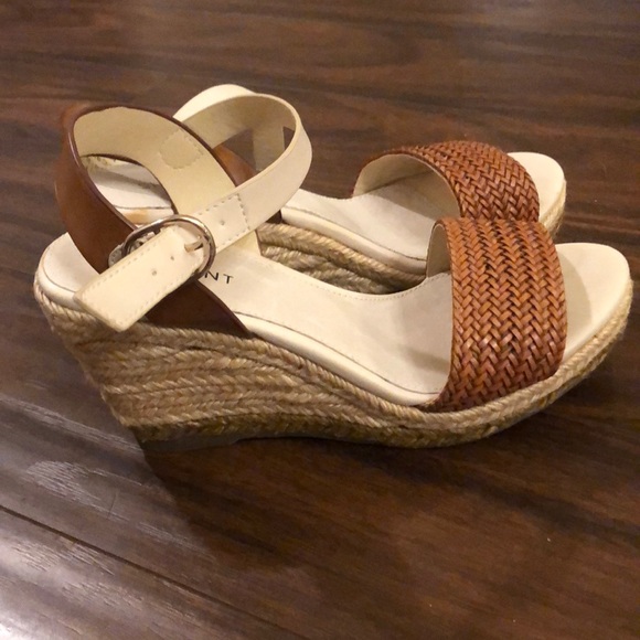 Shoemint Braided Wedge - Picture 2 of 2